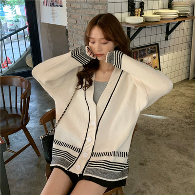 Női modern hosszú kardigán két színben, gombokkal