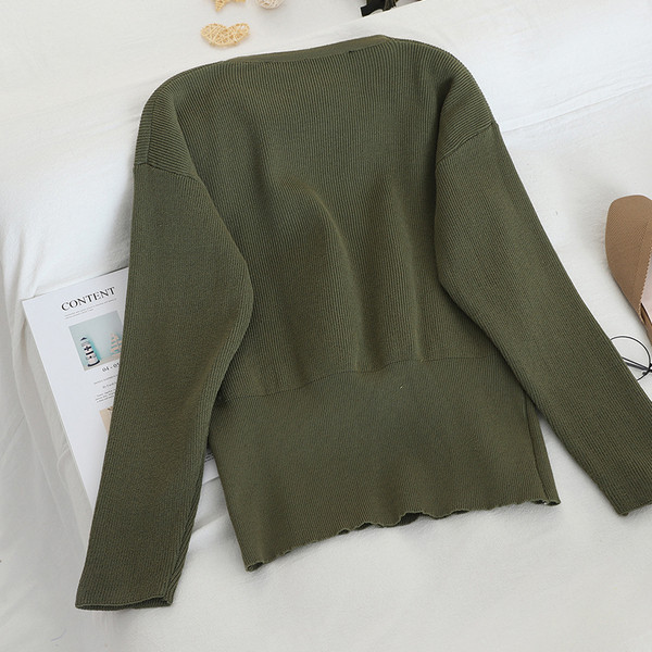 Pulover de dama model nou cu decolteu spitz si dantela in mai multe culori