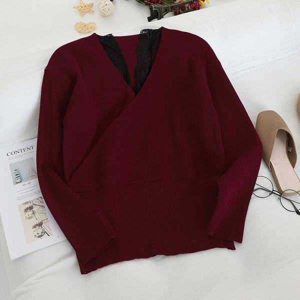 Pulover de dama model nou cu decolteu spitz si dantela in mai multe culori