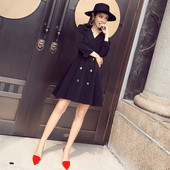 Stílusos női ruha 7/8-as ujjal és V-nyakú - szabású fekete modell