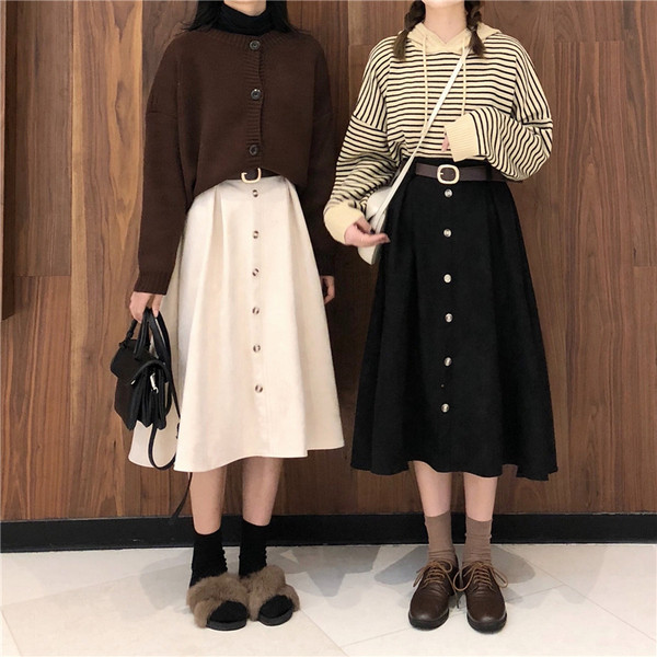 Fusta casual de dama decupata in doua culori cu nasturi