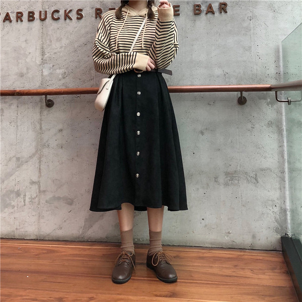 Fusta casual de dama decupata in doua culori cu nasturi