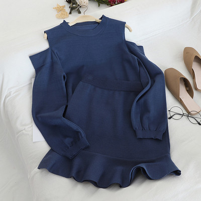 Set de pulover de dama modern cu umerii goi si fusta in mai multe culori