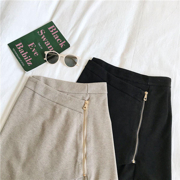 Fusta de dama moderna in doua culori cu fermoar si talie inalta