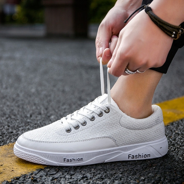 Alkalmi férfi tornacipő fűzős vastag talppal, három színben