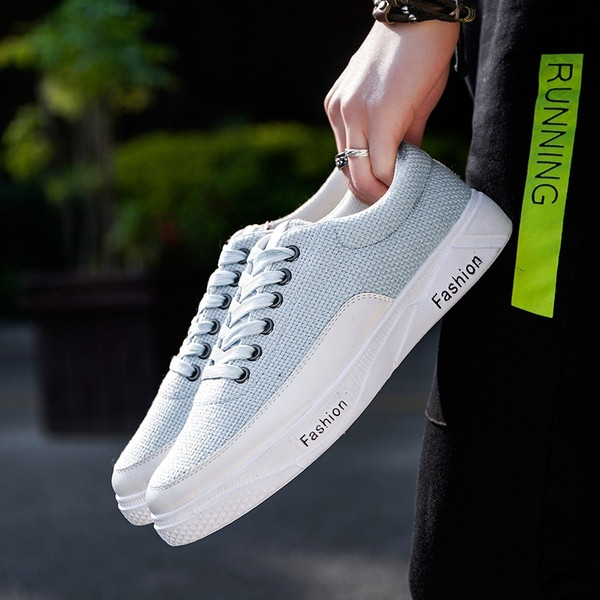 Alkalmi férfi tornacipő fűzős vastag talppal, három színben