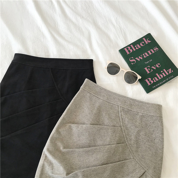 Fusta de dama actuala in gri si negru cu talie elastica