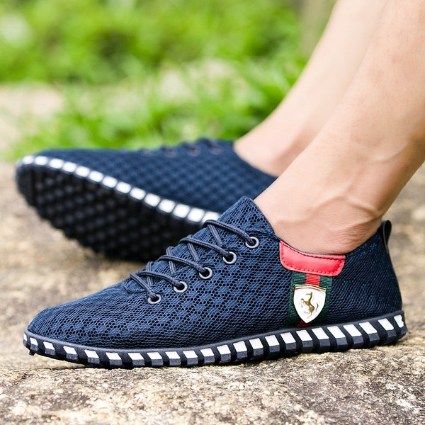 Alkalmi férfi cipő fűzővel és hímzéssel több színben