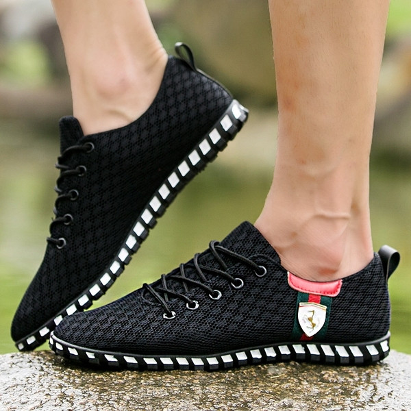 Alkalmi férfi cipő fűzővel és hímzéssel több színben