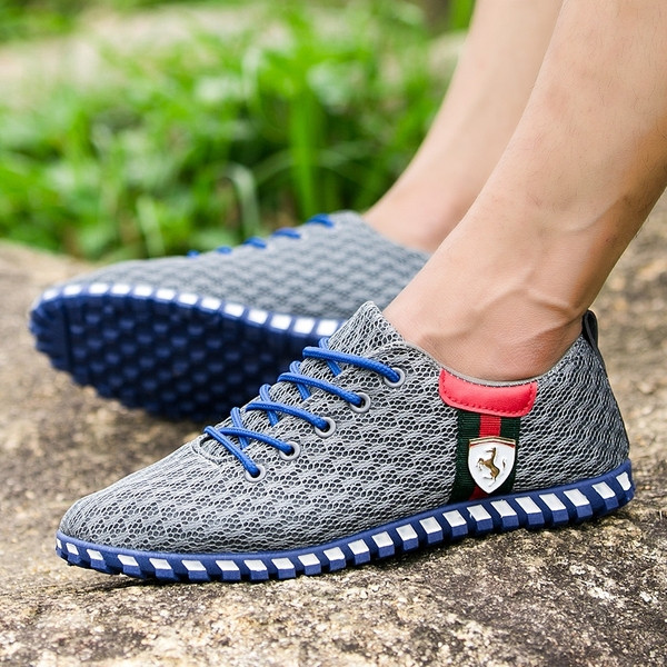 Alkalmi férfi cipő fűzővel és hímzéssel több színben