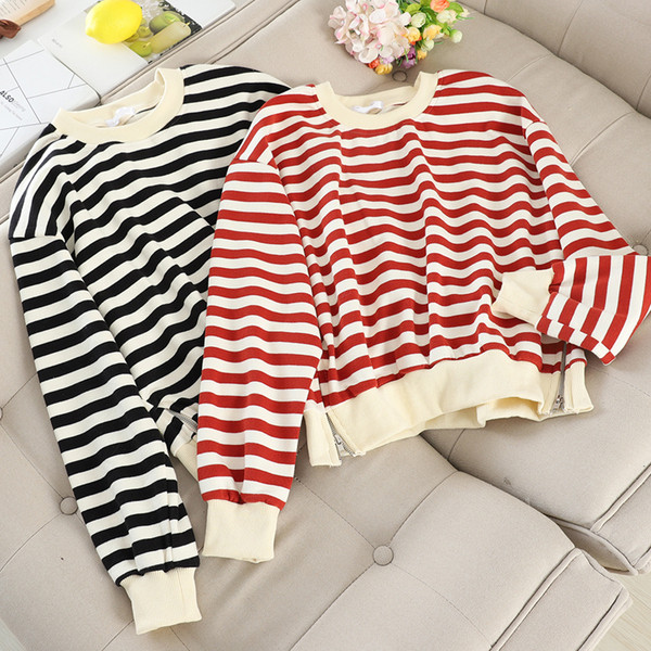 Modern női csíkos pulóver három színben, cipzárral