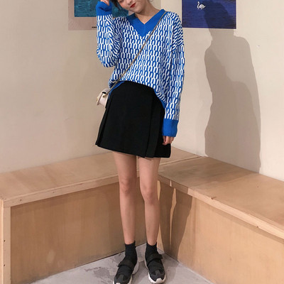 Női alkalmi blúz spitz nyakkivágással, három színben - narancssárga kék és zöld