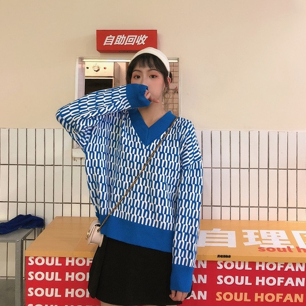 Női alkalmi blúz spitz nyakkivágással, három színben - narancssárga kék és zöld