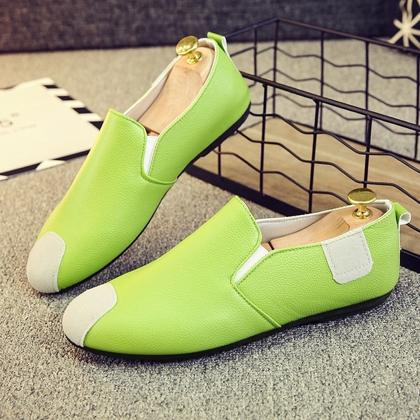 Modern férfi mokaszin sima modell több színben