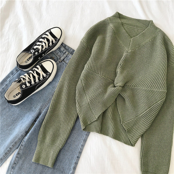 Modern női pulóver V-nyakkal, három színben