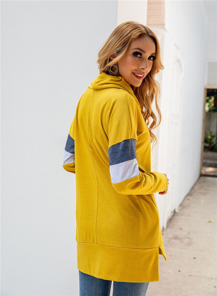 Új modell női pulóver pólógallérral és nyakkendővel szürke és sárga színben