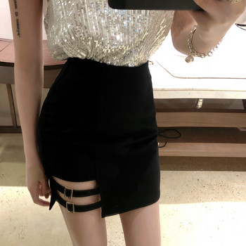 Μοντέρνα μαύρη φούστα με ψηλή μέση