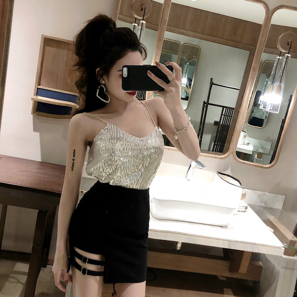 Μοντέρνα μαύρη φούστα με ψηλή μέση