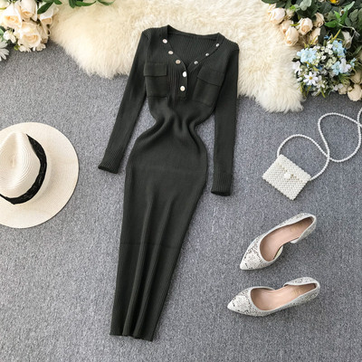 Alkalmi női ruha spitz nyakkivágással és gombokkal több színben