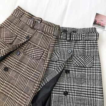 Kockás női szoknya két színben, zsebekkel és gombokkal