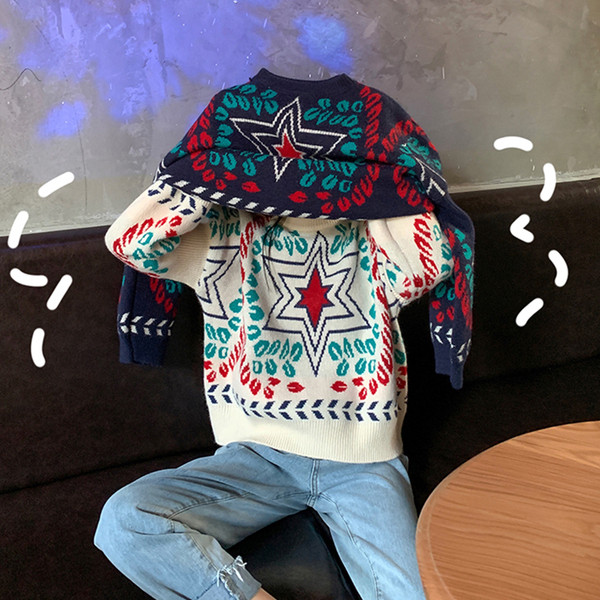 Pulover de dama de actualitate in doua culori cu decolteu oval