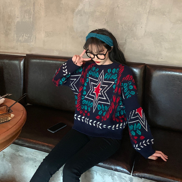 Pulover de dama de actualitate in doua culori cu decolteu oval