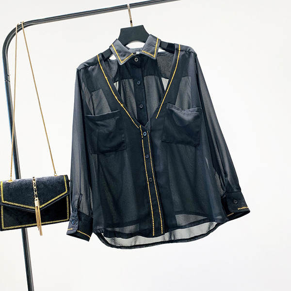 Cămașă modernă de damă cu buzunare - model larg în alb, galben și negru