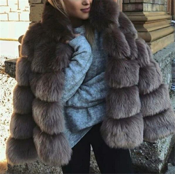 Модерно дамско пухено палто  в различни цветове