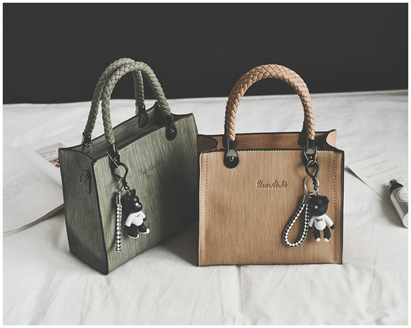 Stílusos női táska rövid és hosszú füllel, öt színben