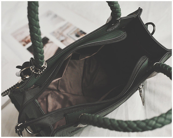 Stílusos női táska rövid és hosszú füllel, öt színben