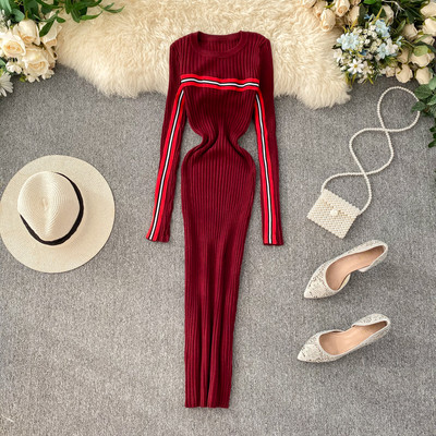 Női kordbársony ruha kerek nyakkivágással, több színben