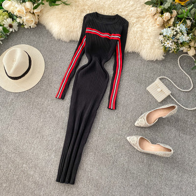 Női kordbársony ruha kerek nyakkivágással, több színben