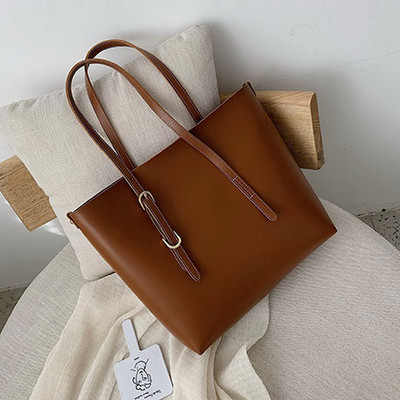 Κομψή γυναικεία τσάντα σε τρία χρώματα