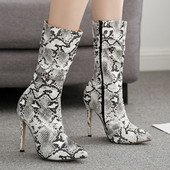 Γυναικέιες casual μπότες με λεπτό τακούνι και φερμουάρ