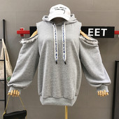 Női sportpulóver kapucnival és csupasz vállú szürke színben