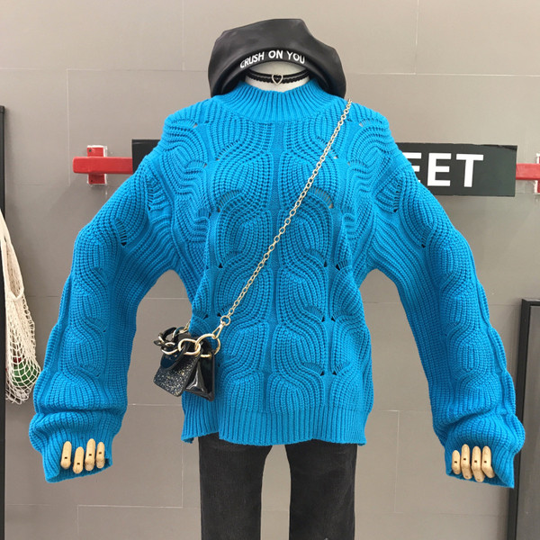 Alkalmi női pulóver ovális nyakkivágással, különböző színekben