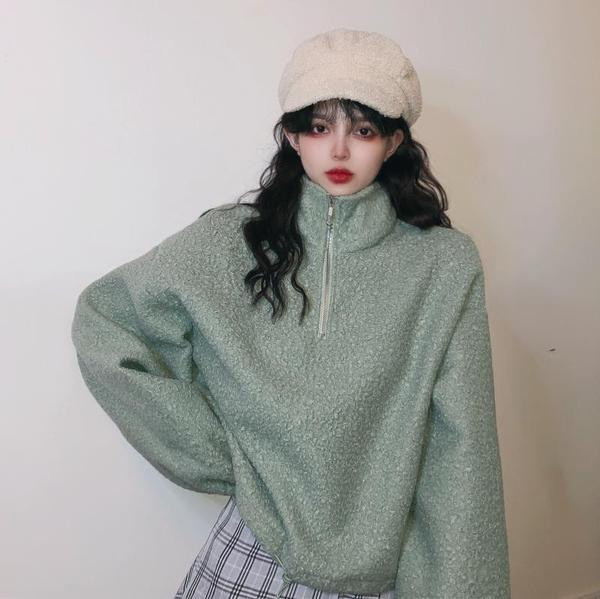 Női blúz magas gallérral és cipzárral két színben