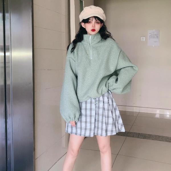 Női blúz magas gallérral és cipzárral két színben