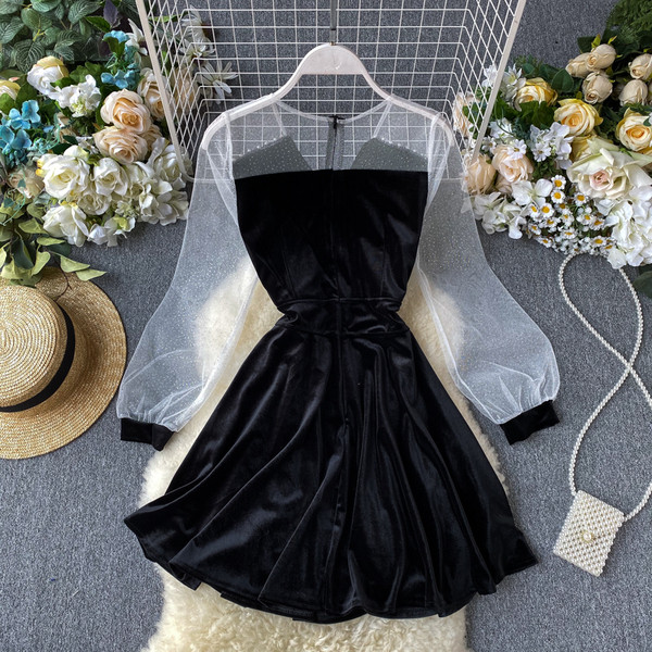 Stílusos női bársonyruha gyöngyökkel és cipzárral két színben