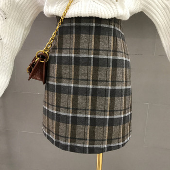 Magas derekú kockás szoknya fekete, barna és kék színekben