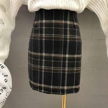 Magas derekú kockás szoknya fekete, barna és kék színekben