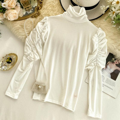 Női modern póló feltűrt ujjakkal, többféle színben