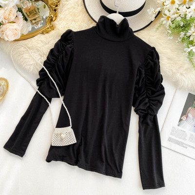 Női modern póló feltűrt ujjakkal, többféle színben