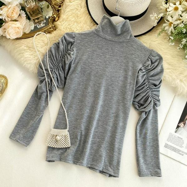 Női modern póló feltűrt ujjakkal, többféle színben