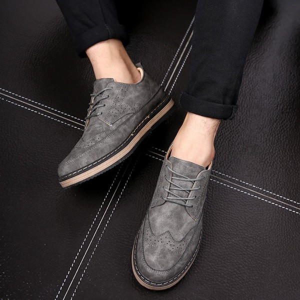 Szürke, fekete és sárga fűzős férfi velúrcipő