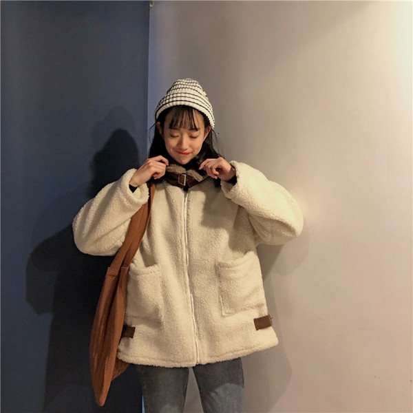 Γυναικείο  μαλακό παλτό σε δύο χρώματα με φερμουάρ