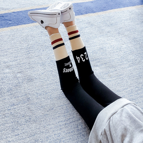 Modern gyerek leggings lányoknak fekete, szürke és fehér rátéttel