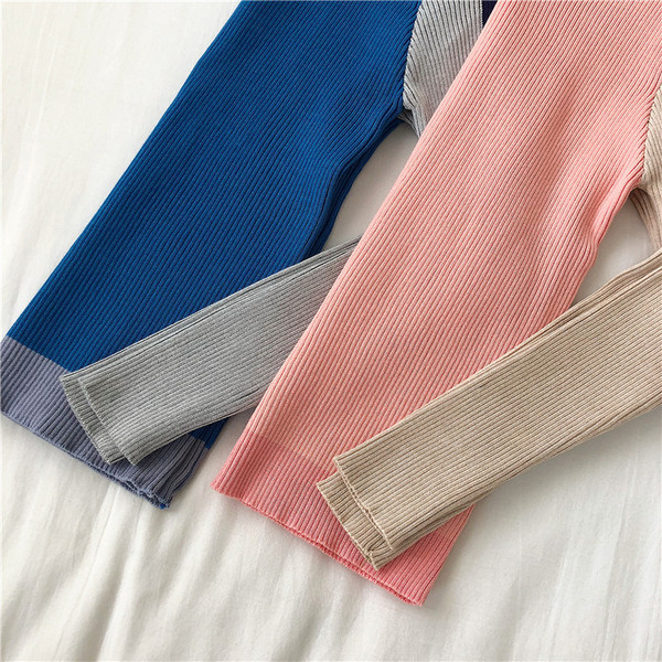 Modern női blúz kék és rózsaszín színben, O-nyakkal