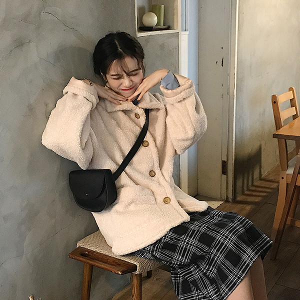 Palton moale casual de dama, cu buzunare si nasturi