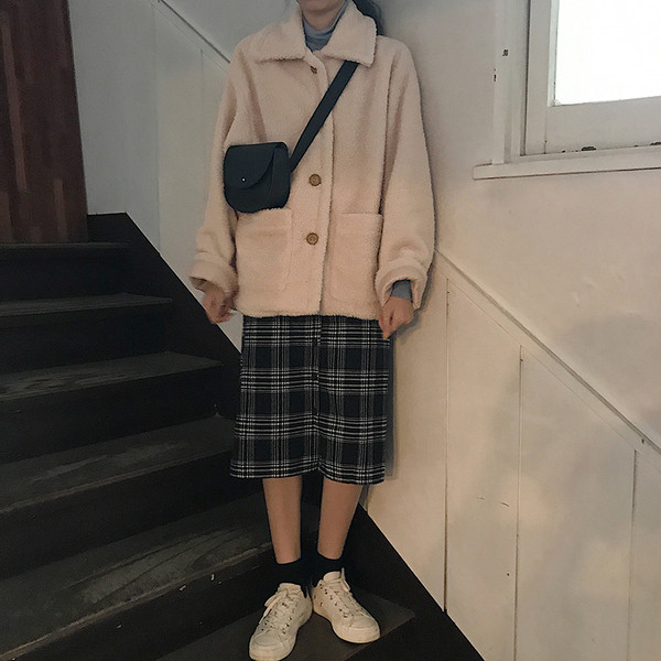 Palton moale casual de dama, cu buzunare si nasturi